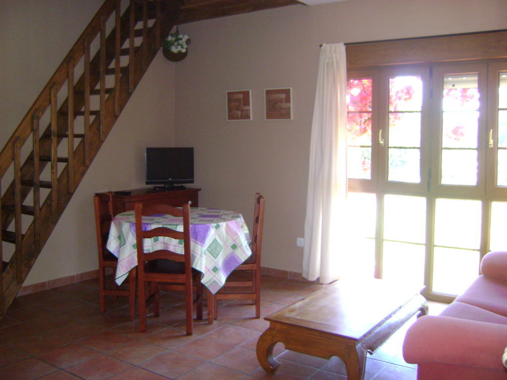 Apartamentos Dos Robles Somo Pokoj fotografie